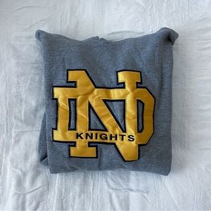 notre dame high school sweatshirt in men’s medium